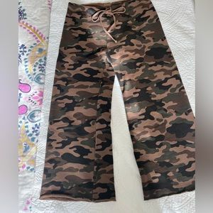 Super cute Nili Lotan Camo Kiki Sweatpants
